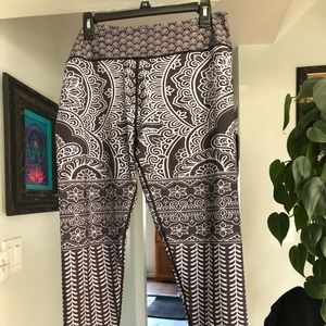 Henna mehndi design leggings or yoga pants